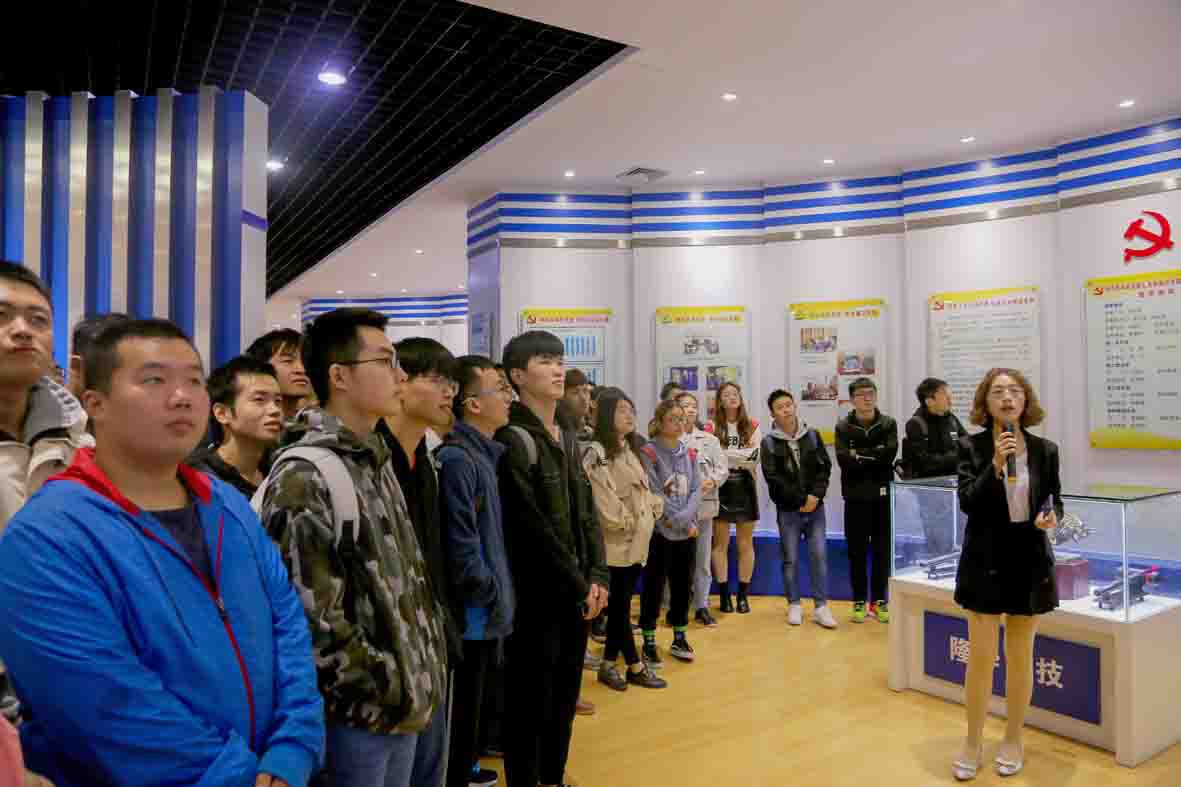 河南科技大學制冷與低溫工程專業(yè)學子赴隆華參觀實習